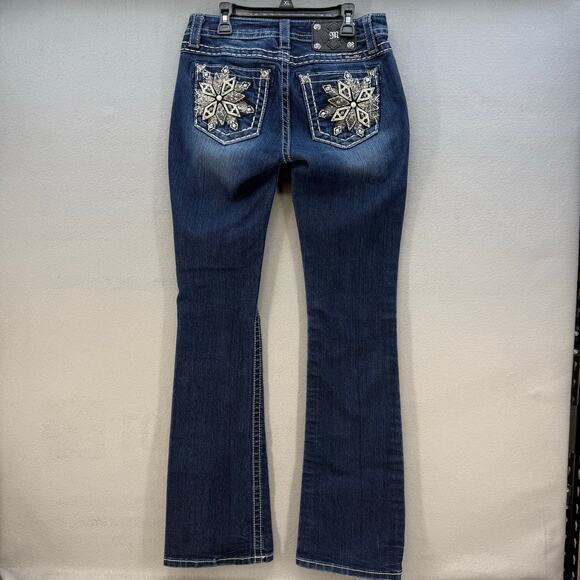 Miss Me Jeans Women's 27x34 (4) Dark Blue Mid Rise Boot Snowflake Embellished - Picture 1 of 15